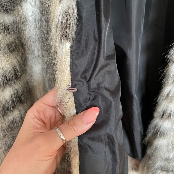 TOP SHOP faux fur jacket - Picture 2 of 4